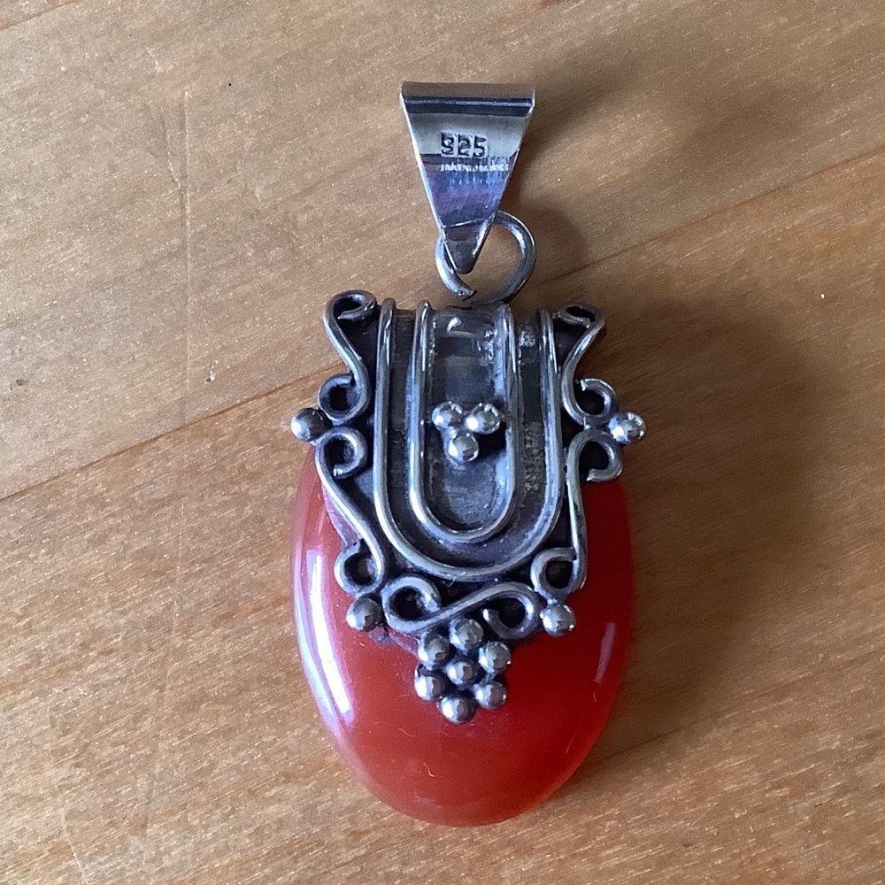 𝅺sterling SILVER 925 CARNELIAN PENDANT​